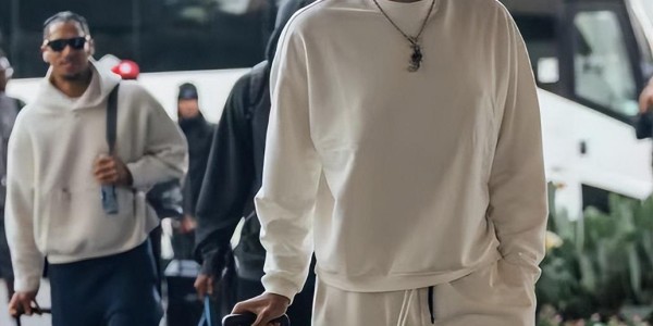 云开体育-NBA总决赛时间出炉！尼克斯抵达圣安东尼奥，马刺主场搭建完成